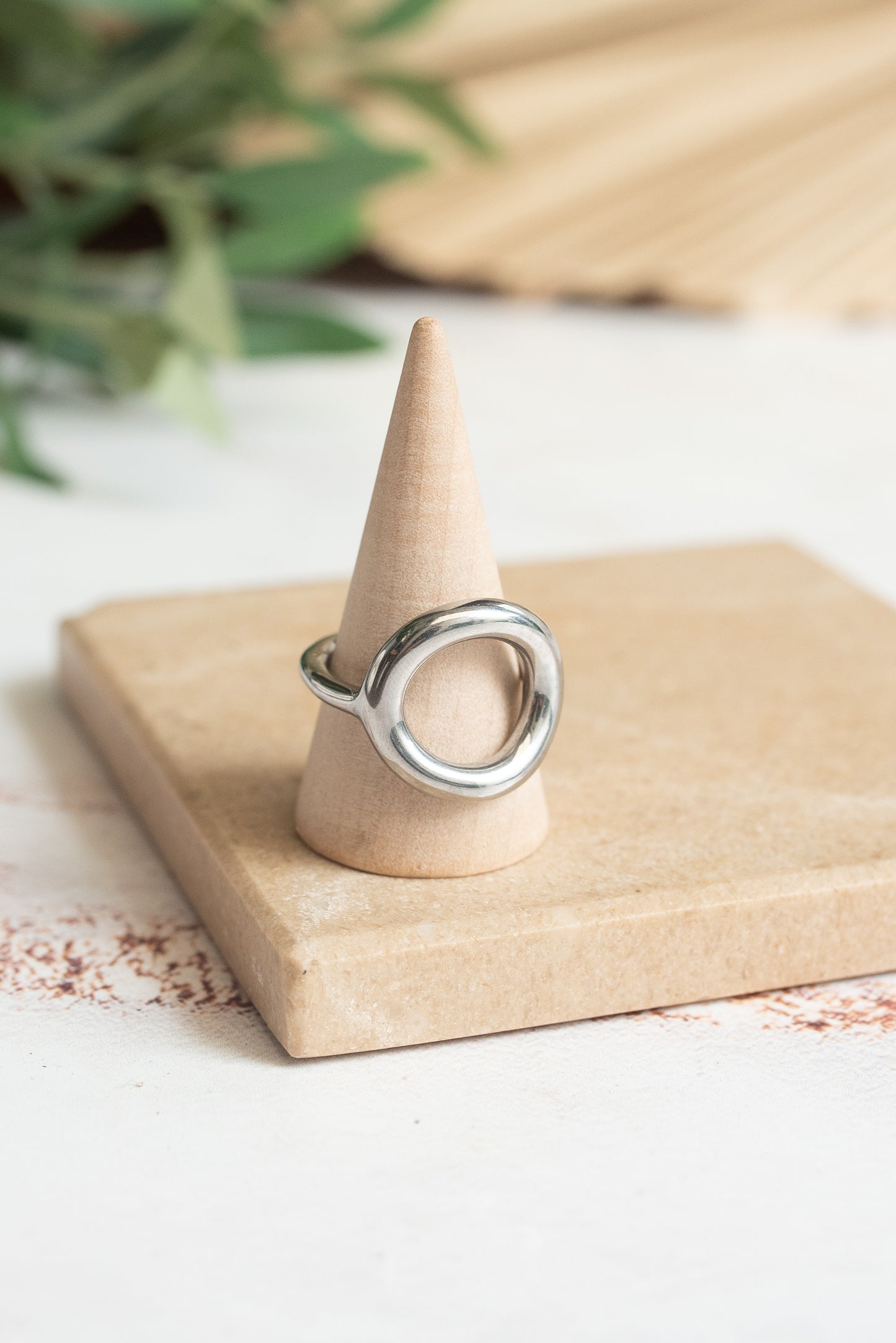 ANILLO LAURIE
