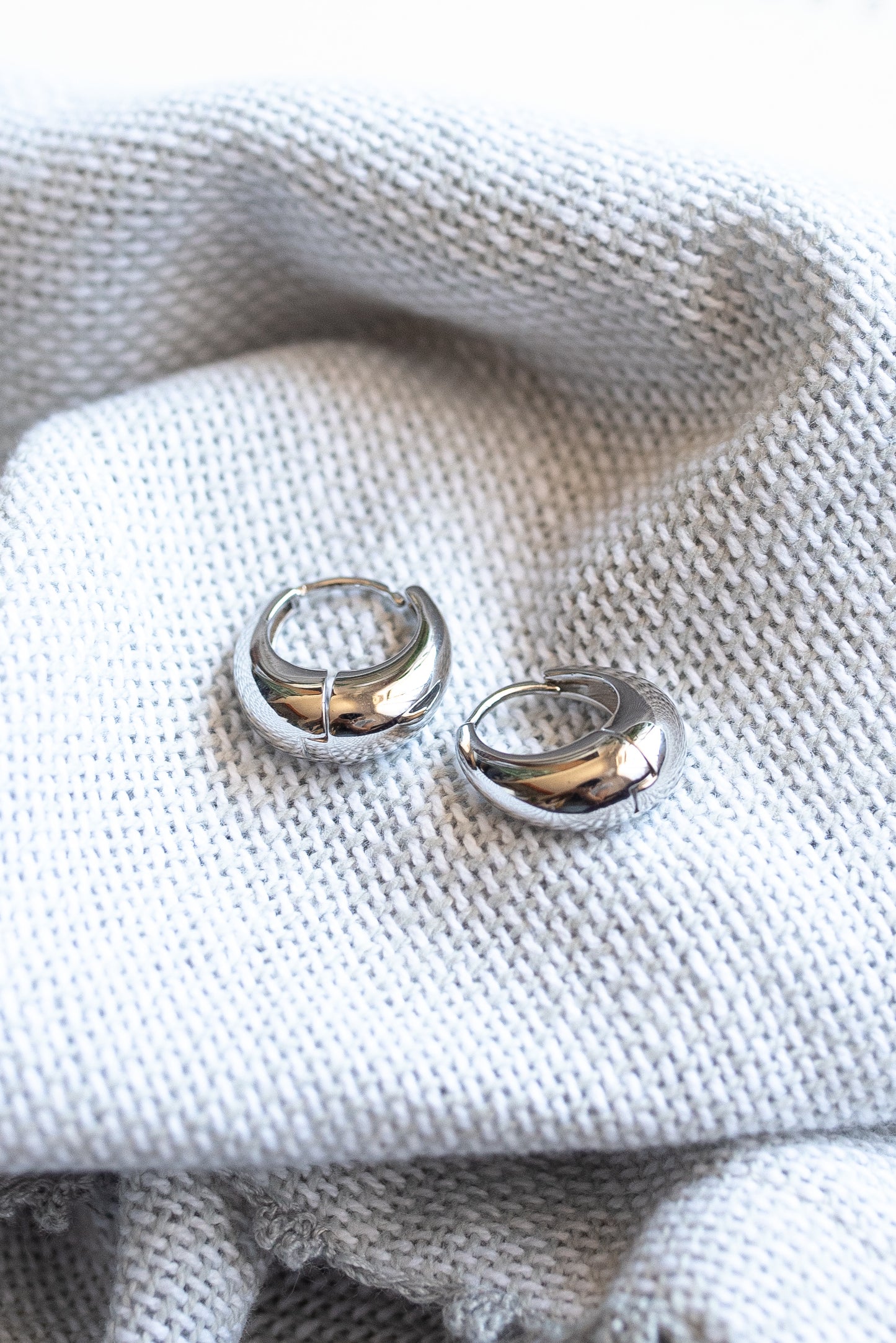 ARETE HOOP ANA
