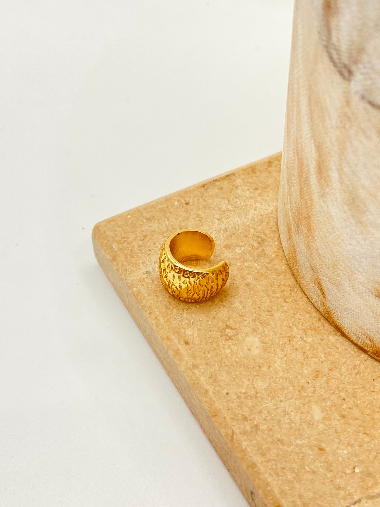 EARCUFF VANE