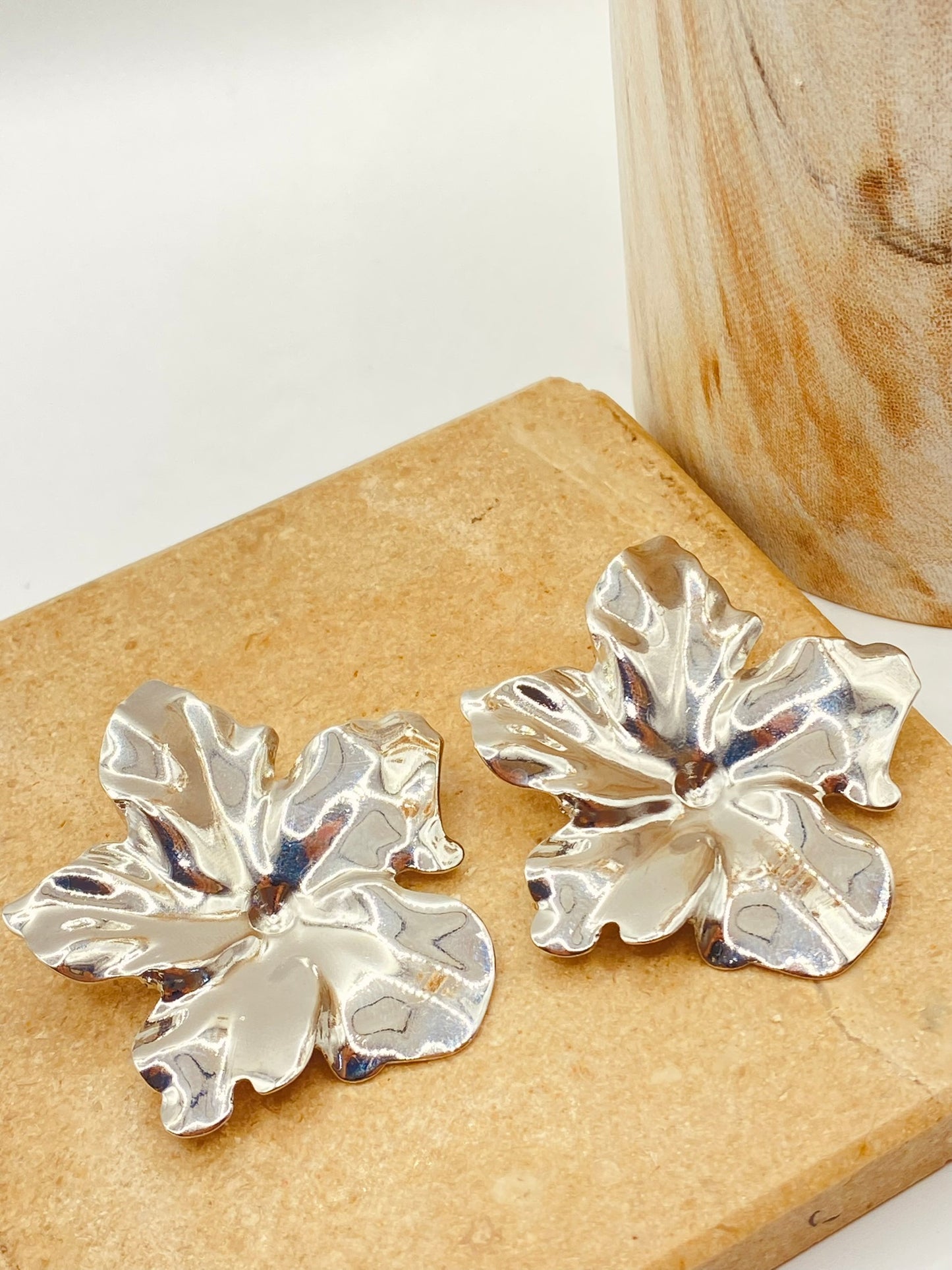 ARETE STATEMENT FLOR CAMILA