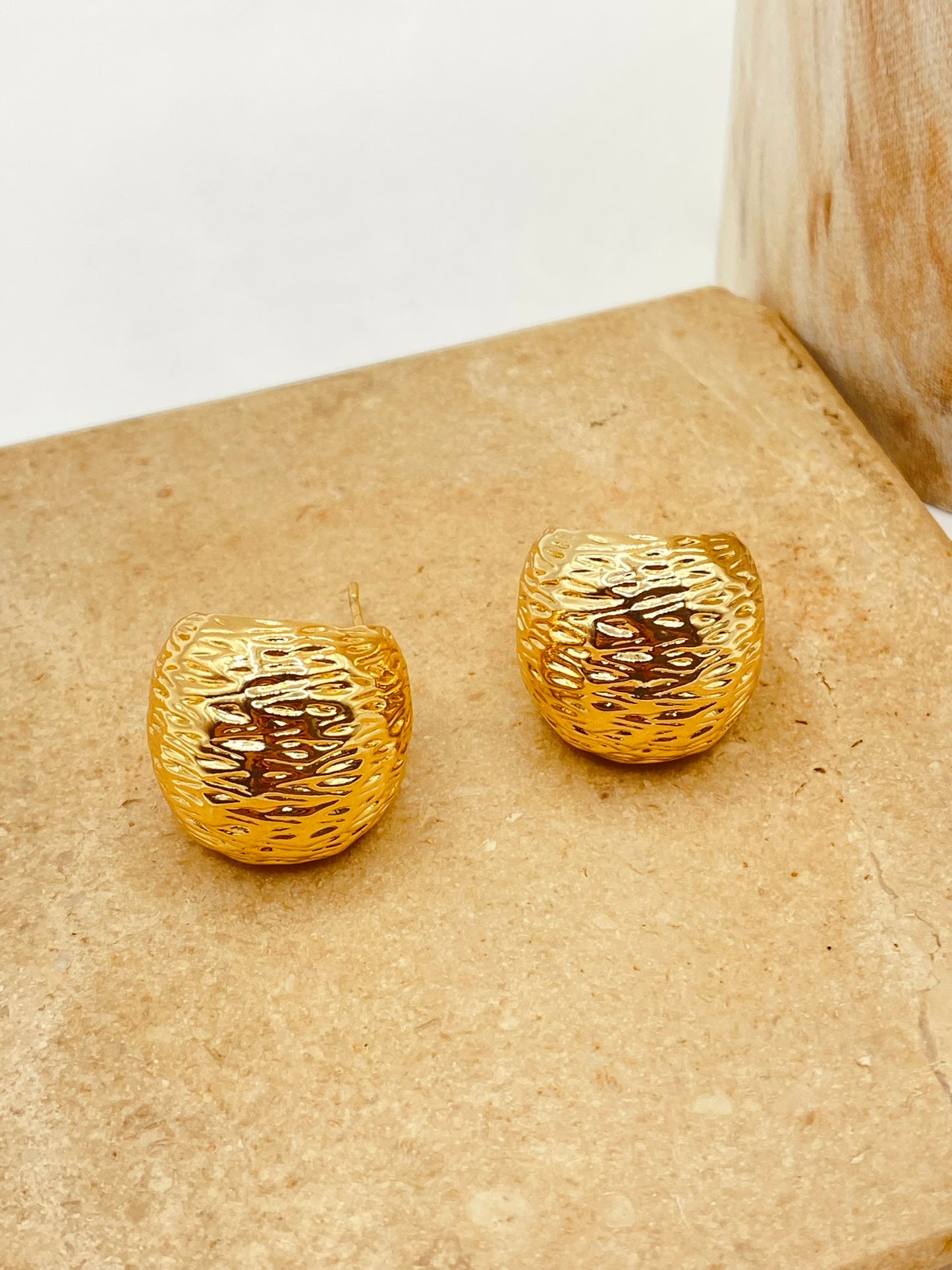 ARETE STUD MONSE