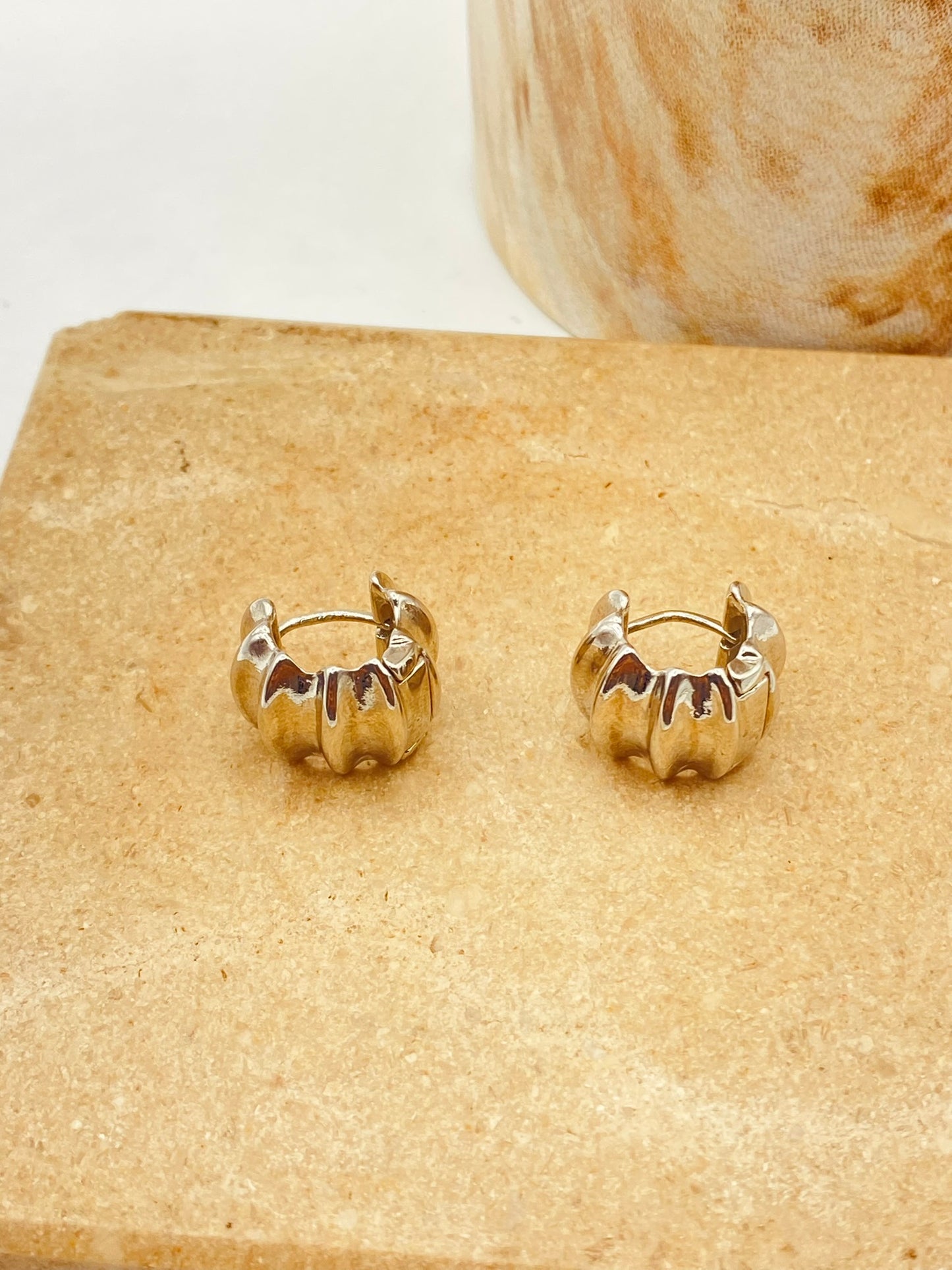 ARETE HOOP VICTORIA