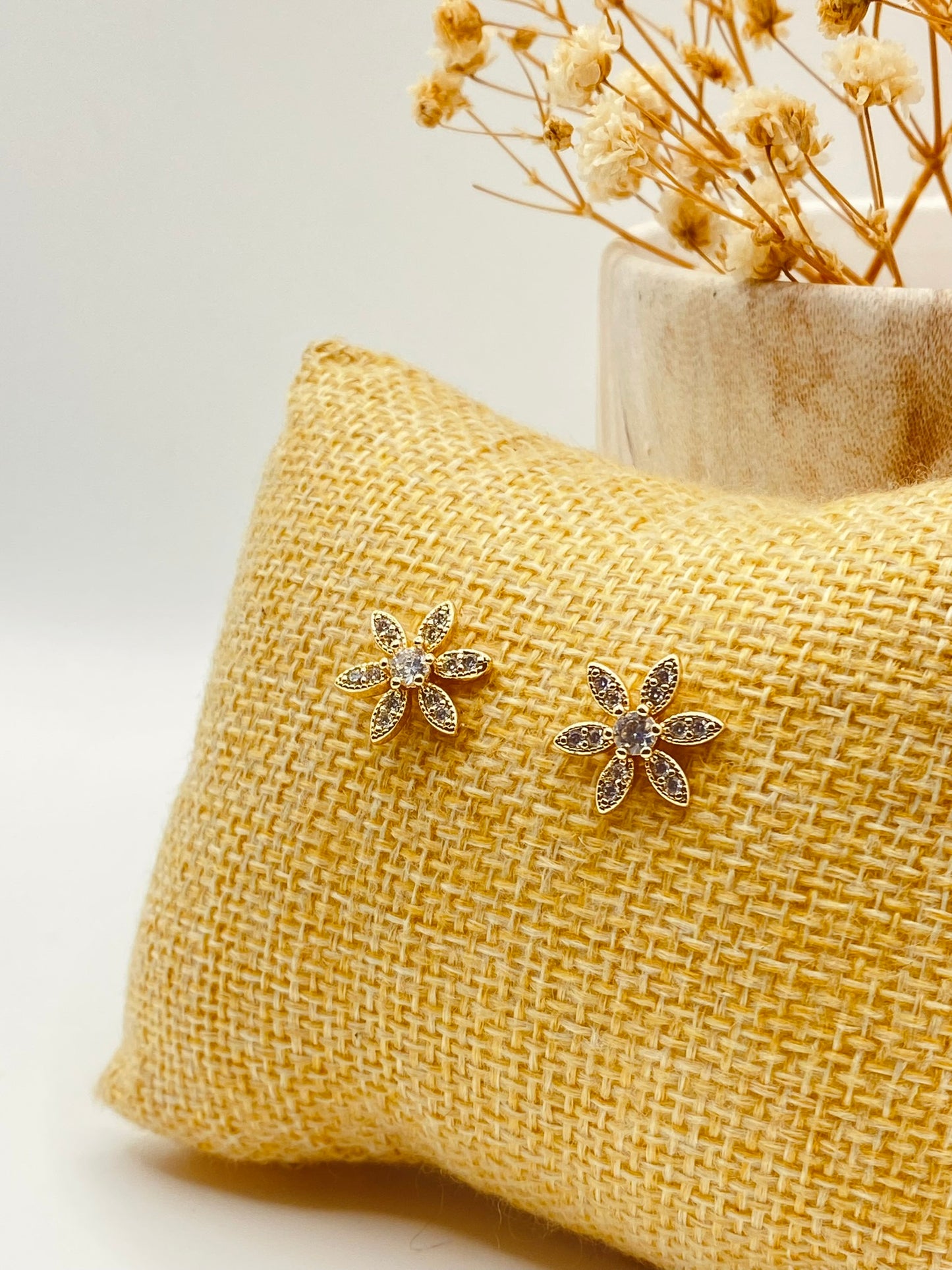 ARETE STUD ANDRE