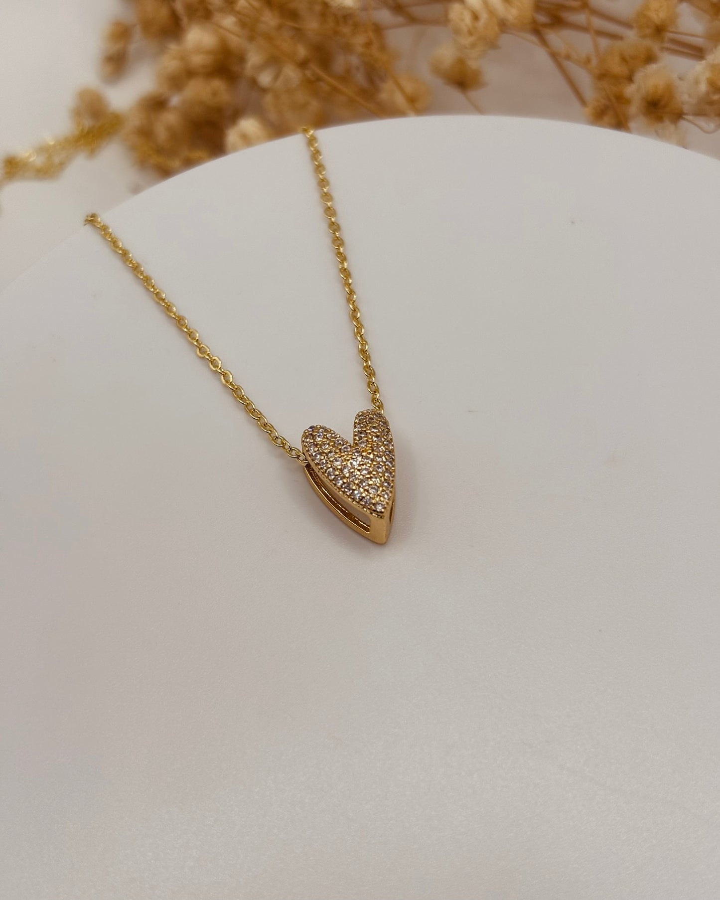 COLLAR AMOR- CORAZON DORADO Y PIEDRAS