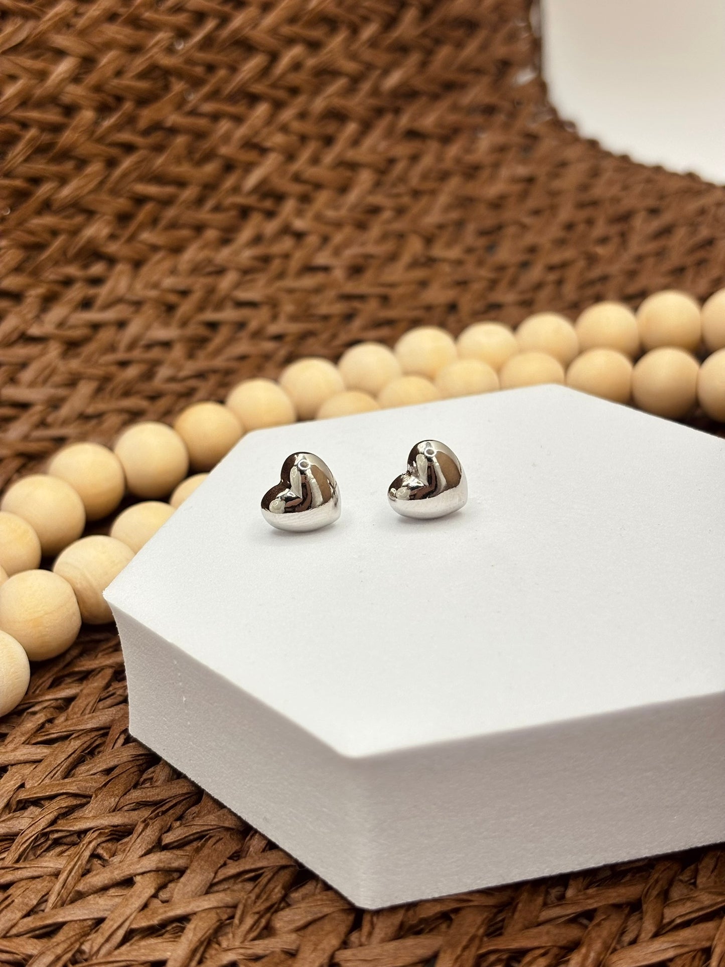 ARETE STUD CARMEN