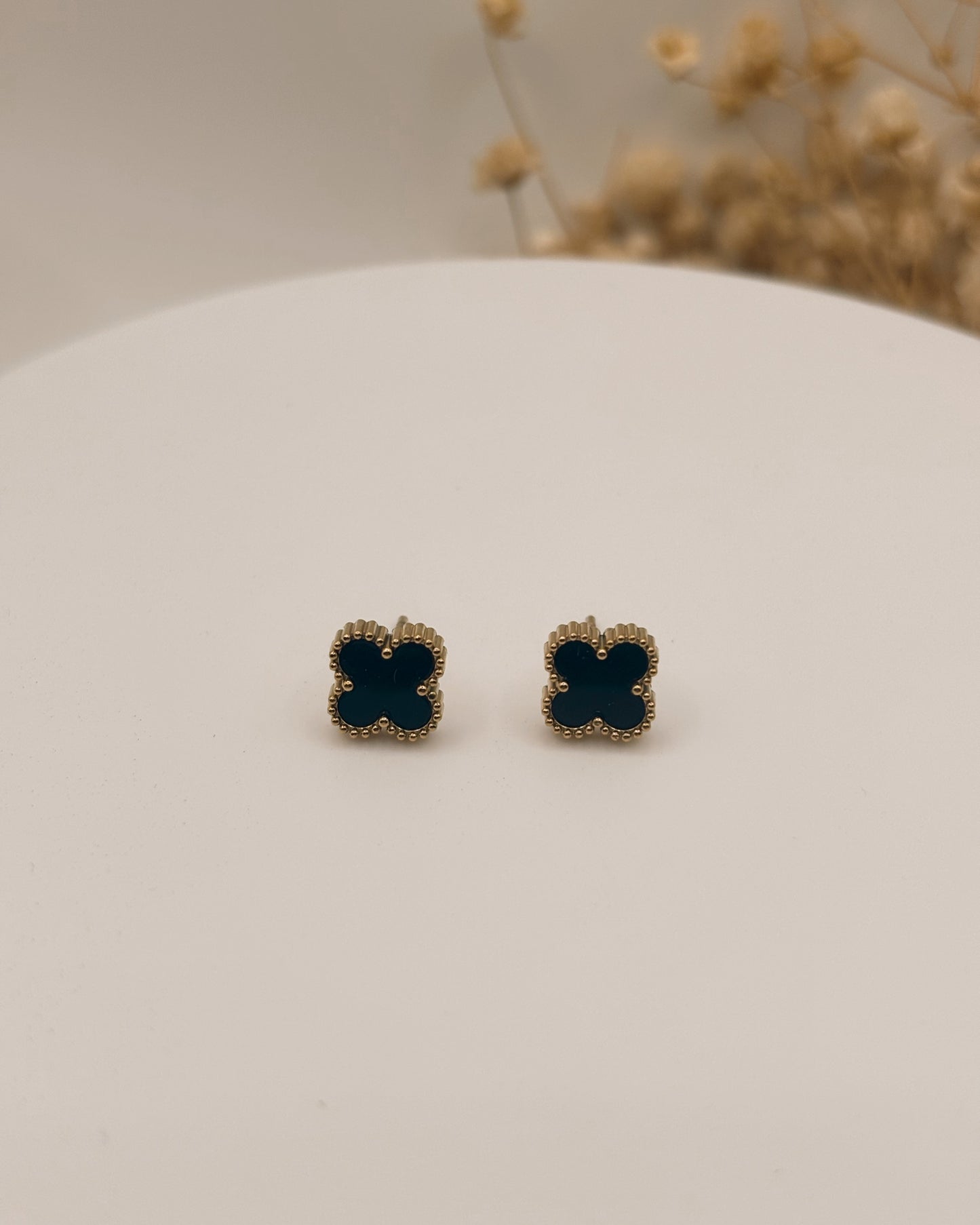 ARETE STUD BLACK VAN CLEEF