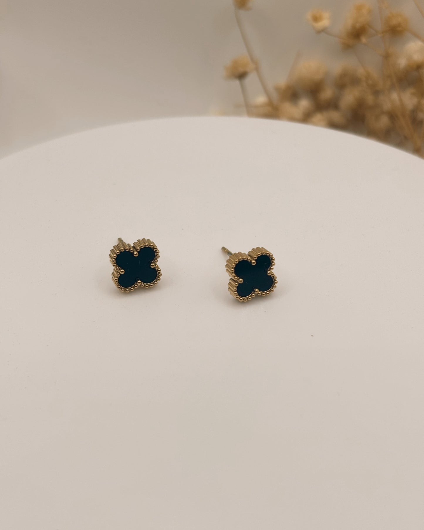 ARETE STUD BLACK VAN CLEEF