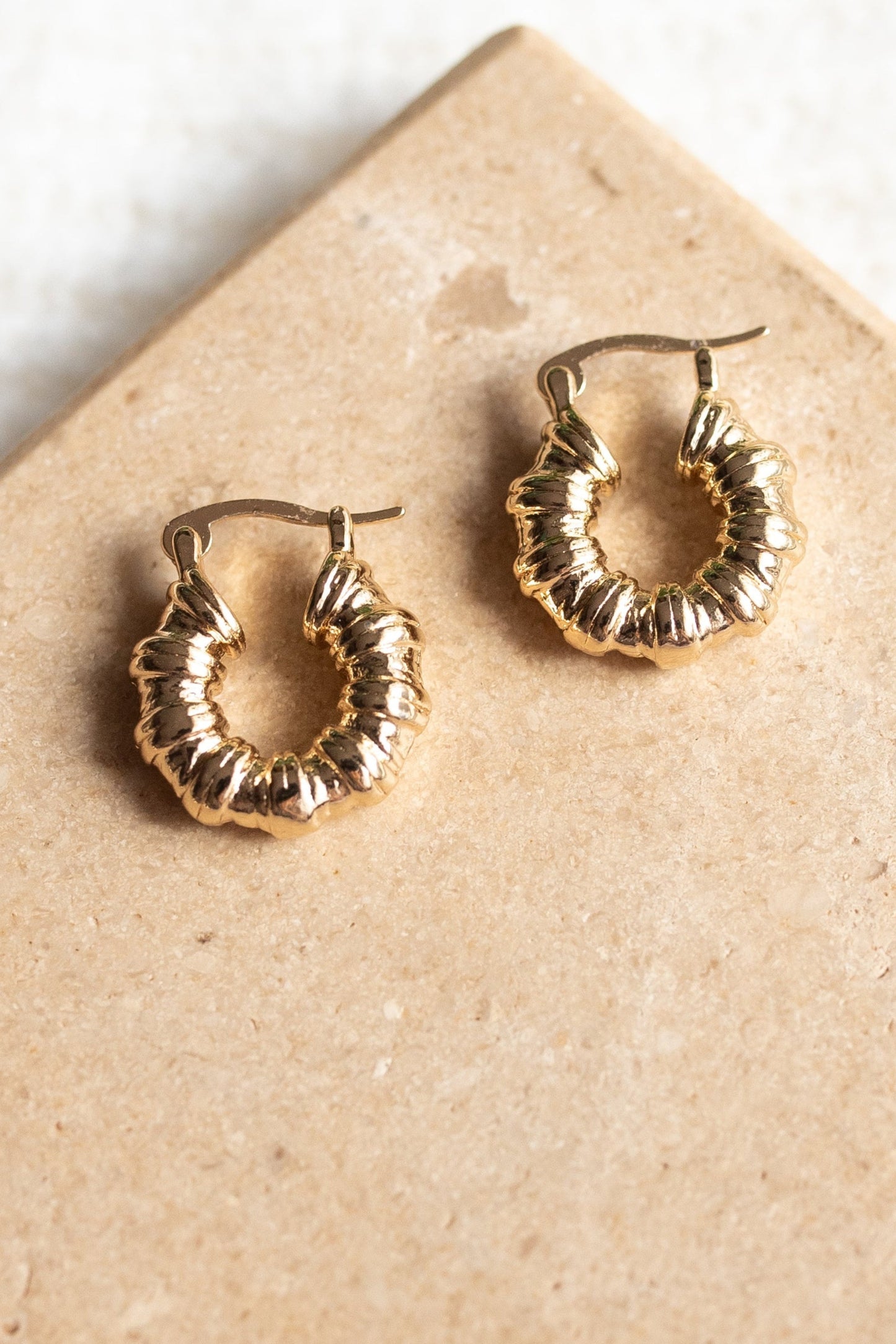 ARETE HOOP VALE