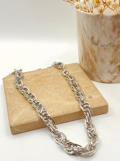 COLLAR LUISA