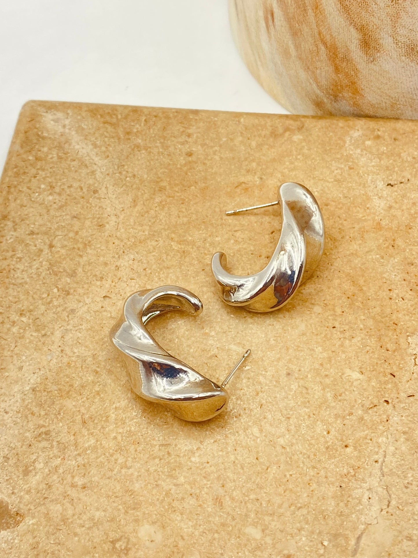 ARETE CHUNKY LARI