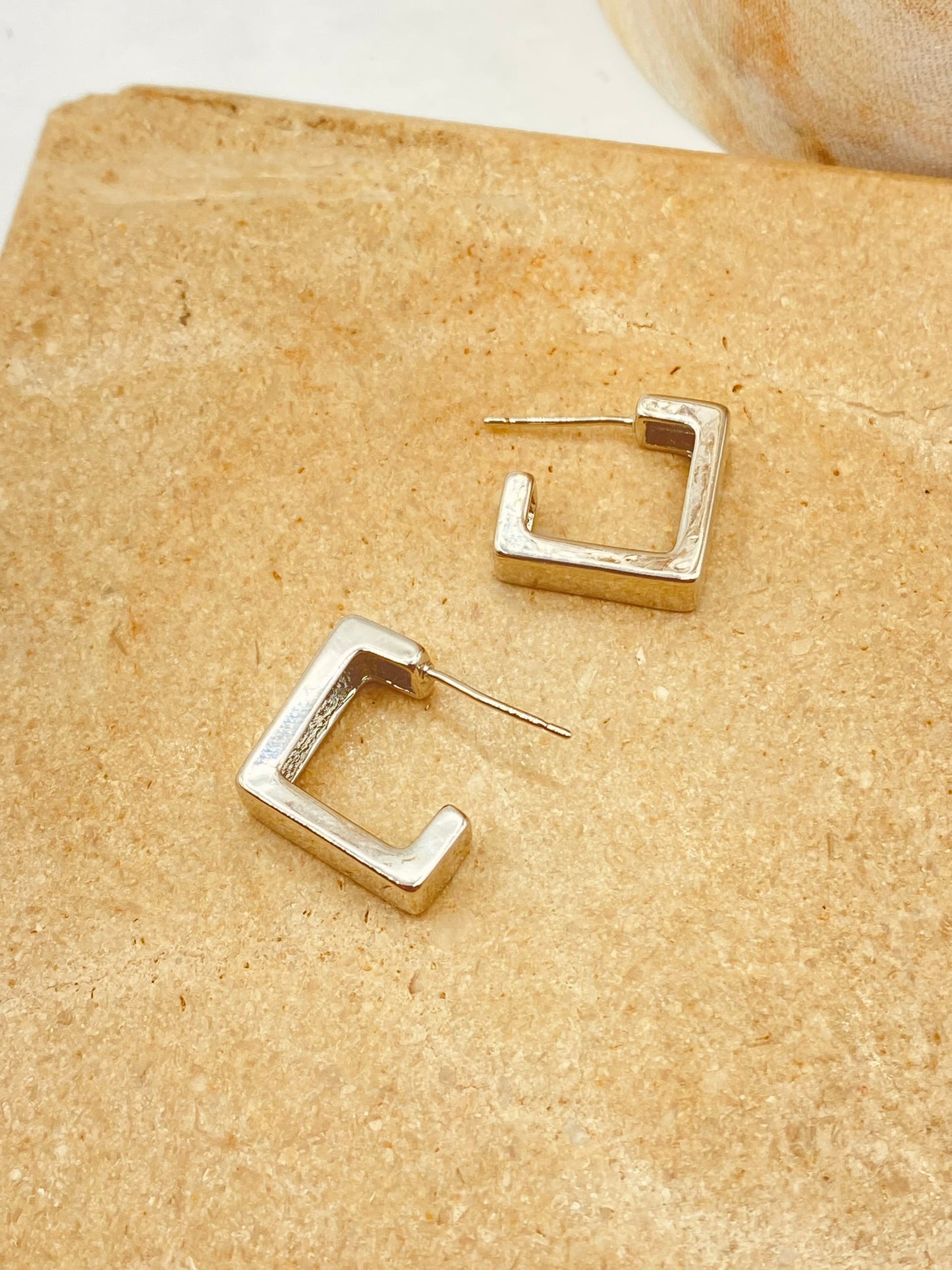 ARETE HOOP GLORIA