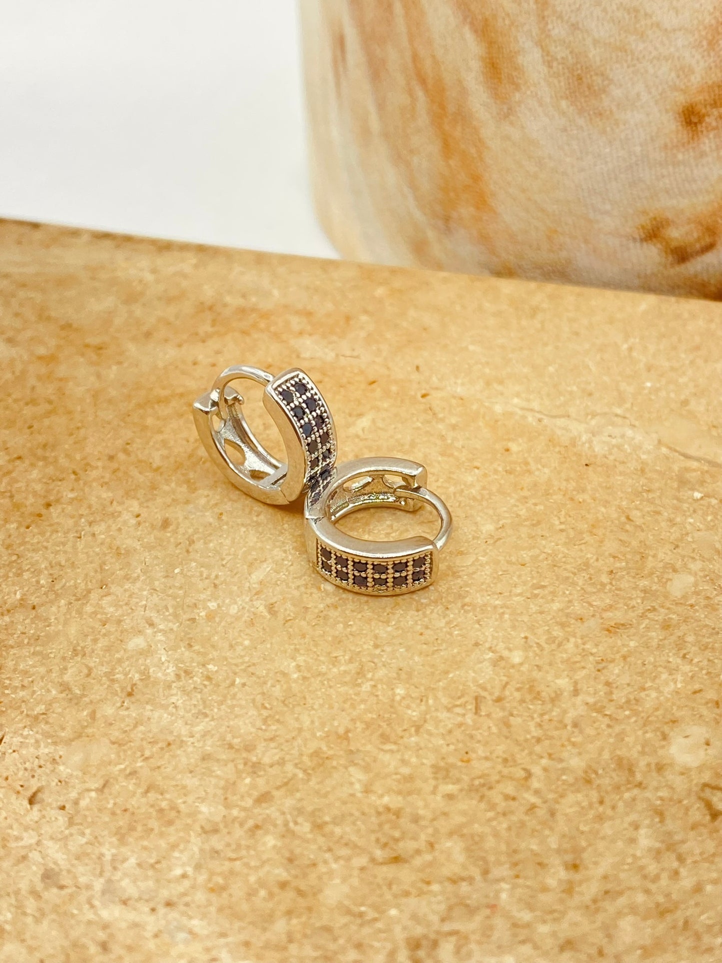 ARETE HOOP NICOLE