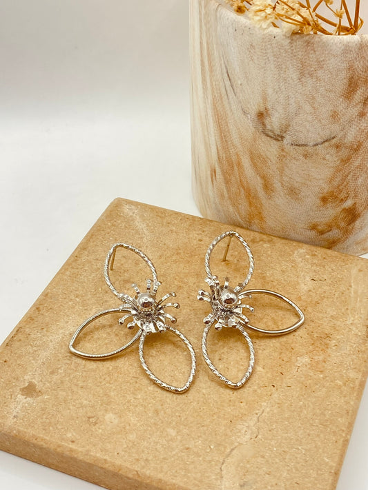 ARETE STATEMENT VANE