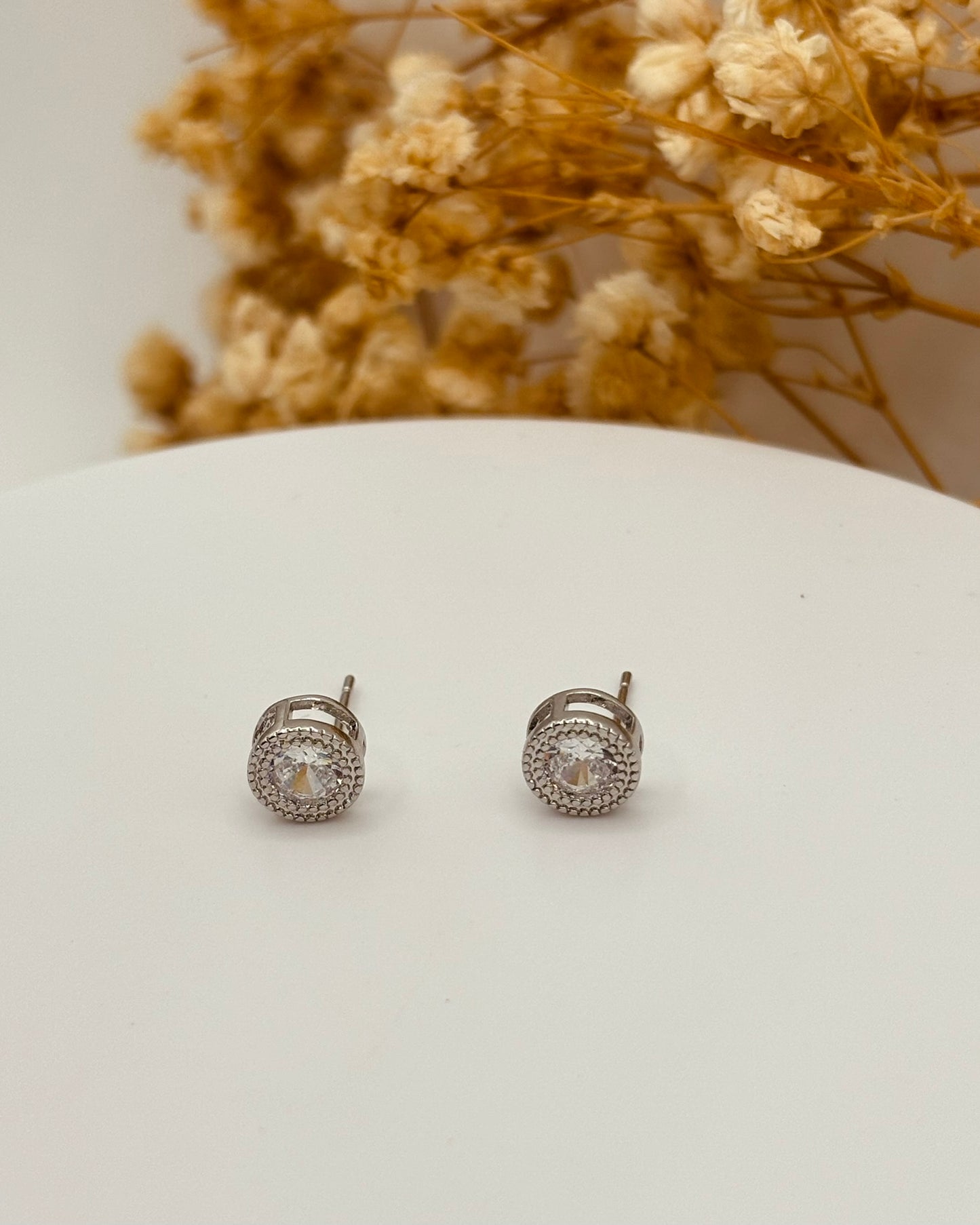 ARETE STUD ELIZA
